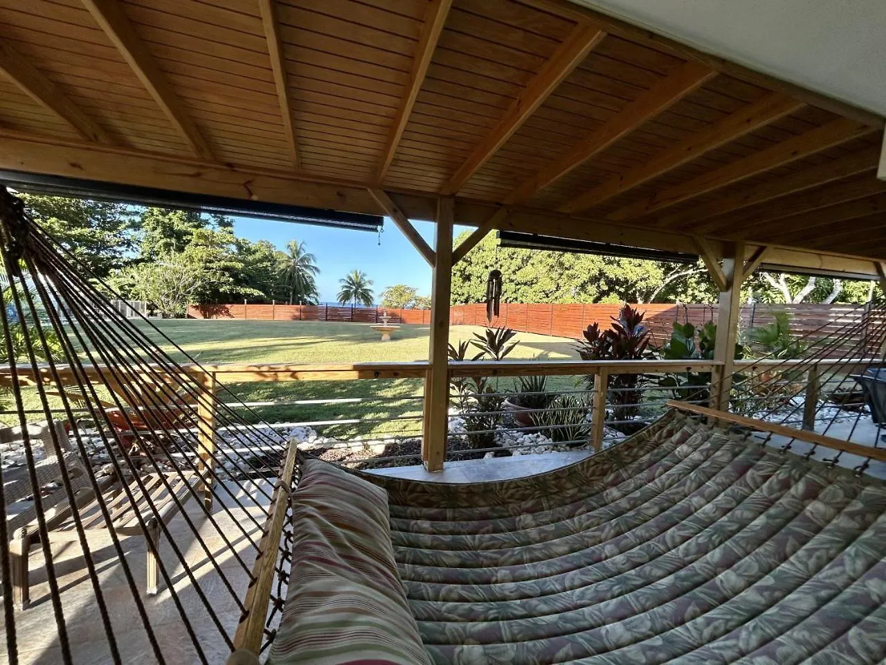 Apartment Unit Facing Steps Beach And With Close Beach Access Rincon